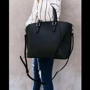 NWT Vici Black “Big City Crossbody Handbag”